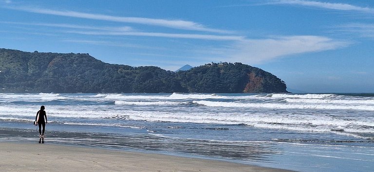 Refúgio a 140 metros da Praia da Baleia